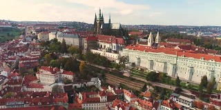 布拉格全景，布拉格城堡和伏尔塔瓦河，捷克共和国，布拉格