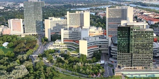 维也纳商业中心高层现代建筑鸟瞰图