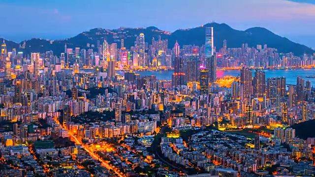 4k时间的日出香港市景，观景从狮子山山顶，香港