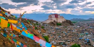4K延时电影《日喀则寺日出景》，日喀则，中国西藏