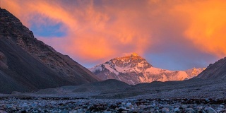 中国西藏珠穆朗玛峰大本营珠穆朗玛峰移动云场景4K时间流逝