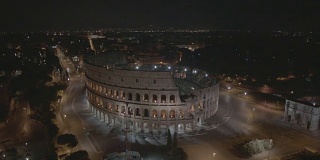 视频空中斗兽场，夜间的意大利罗马
