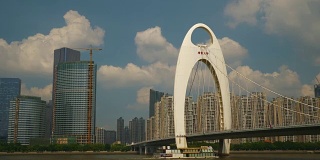 阳光明媚的一天广州市著名的江湾市区全景4k中国