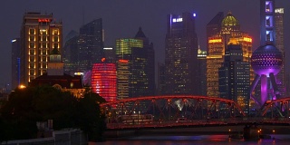 夜光上海市区著名的江湾大桥全景4k中国