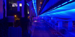 夜光照亮上海城市交通街道路口全景4k中国