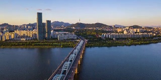 韩国首尔市的空中超摄视频。间隔拍摄4 k