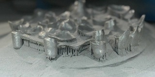 3D打印机打印金属。金属激光烧结机。