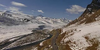 雪山，独库公路，新疆，中国