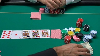 赌扑克的赌徒，大赢概率组合，同花顺视频素材模板下载