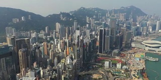 从天空俯瞰香港摩天大楼
