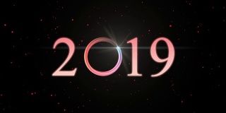 4k剪辑2019文字与闪耀光学耀斑光粒子星系黑暗背景，新年庆祝和贺卡的概念