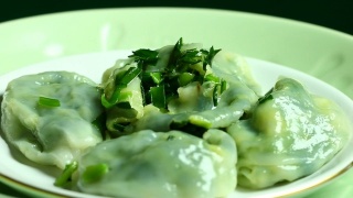 韭菜蒸饺或桂菜，中国食物视频素材模板下载