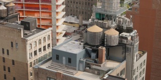 曼哈顿屋顶的高角度视图