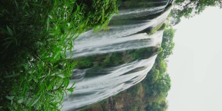 黄果树瀑布在贵州