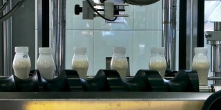牛奶工厂的设备