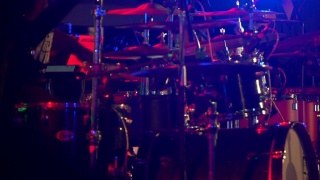 在音乐会中演奏的鼓手视频素材模板下载