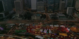 鸟瞰日出时的香港天际线