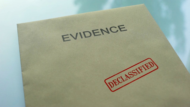 证据解密，在有重要文件的文件夹上加盖印章
