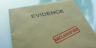 证据解密，在有重要文件的文件夹上加盖印章