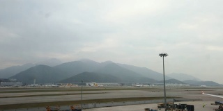 飞机从香港机场起飞