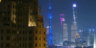 航拍上海市区(外滩、陆家嘴)，包括5角无人机拍摄，夜景。