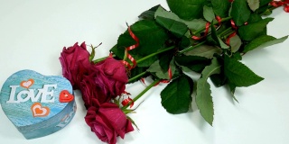 玫瑰花和礼物