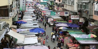 人群街漫步在孟角市场道在香港城市