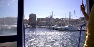 从渡轮上看马赛Vieux港口
