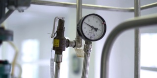 测量液体或气体压力的压力表1