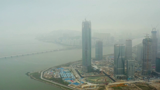 白天珠海城湾建设封锁交通大桥航拍全景4k中国