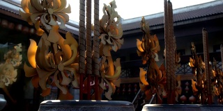 泰国大熏香，中国传统的镶边灯。