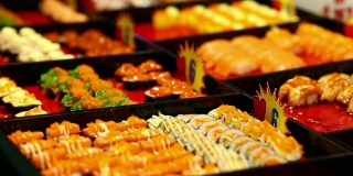 泰国街头小吃，烤金枪鱼金枪鱼寿司
