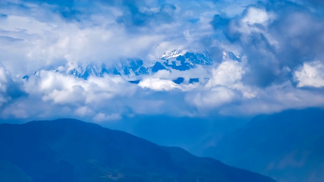 中国四川西部贡嘎山T/L拍摄