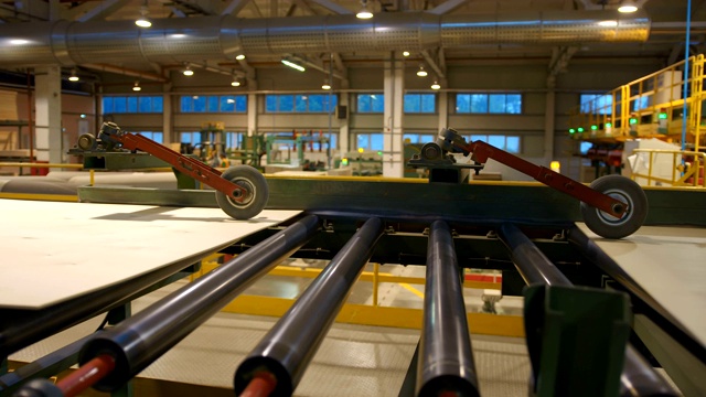 全周期的高科技生产线用于木工工厂生产胶合板、刨花板等木制品