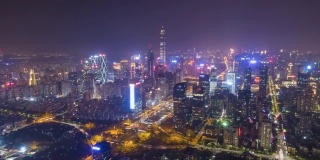深圳夜景。福田区的摩天大楼。中国空中超级失效
