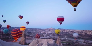 土耳其卡帕多西亚的热气球