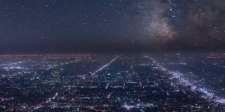 洛杉矶上空的银河