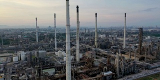 4k亚洲大型炼油设施和储罐鸟瞰图