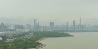 深圳湾与城市城市景观。中国中景镜头。鸟瞰图