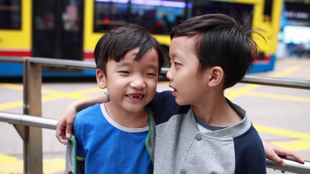 儿童在香港旅游