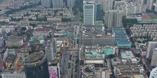 飞行在深圳城市景观白天时间航拍全景4k中国