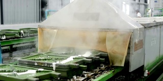 金属乳胶枕模具在输送带上加热蒸汽移出机器