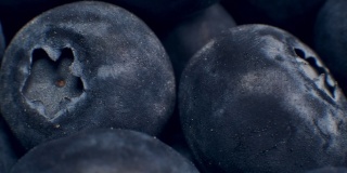 微距摄影新鲜的蓝莓、葡萄、水果
