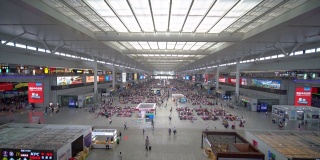 上海虹桥火车站超宽拍摄。