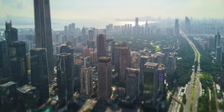 深圳城市景观日落天空市中心KK100建筑航拍全景4k倾斜移位时间推移中国