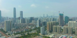 深圳市区阳光明媚的城市景观。居民区。广东,中国。鸟瞰图