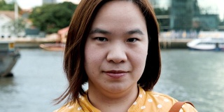 亚洲女性自信的肖像