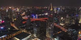 夜光上海。黄埔的城市。中国鸟瞰图