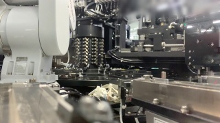 工业中的机械臂视频素材模板下载