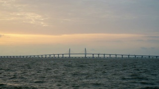 珠港珠澳大桥的日出视频素材模板下载